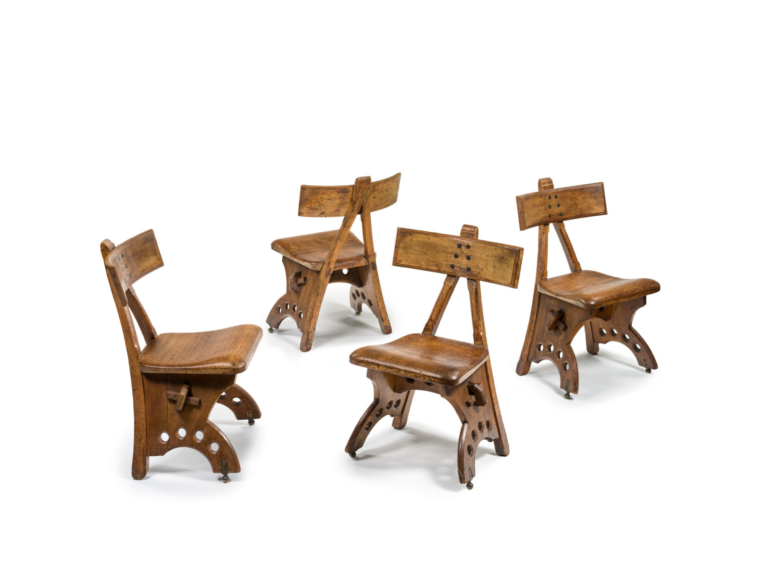 Chair – Edward Welby Pugin, photo 2