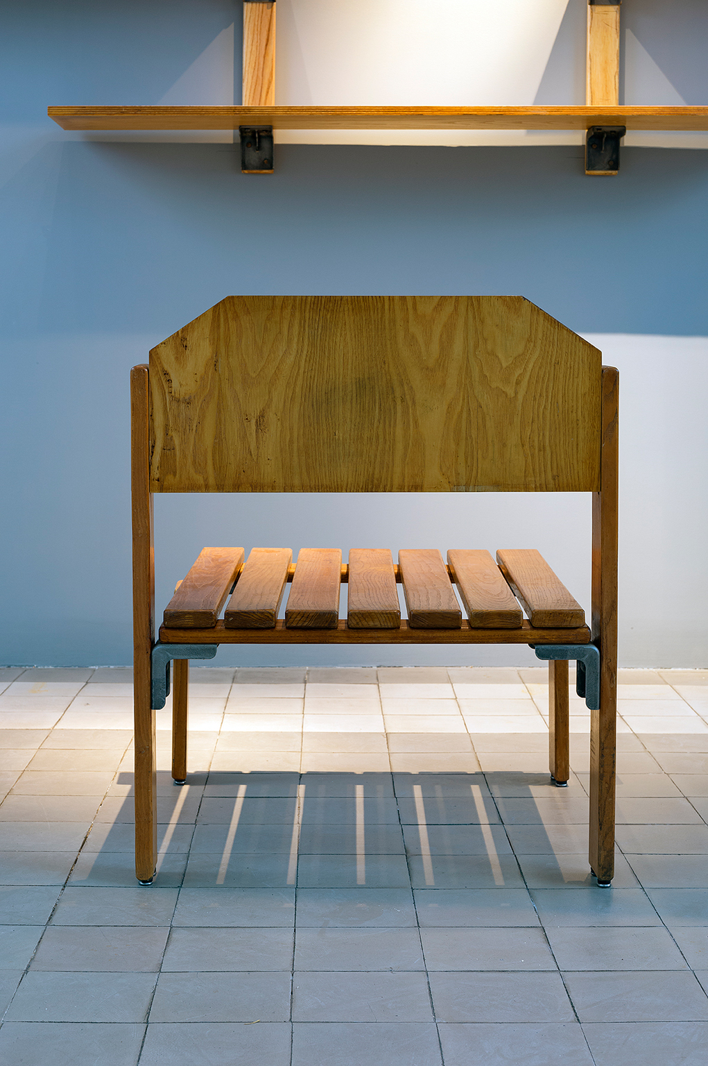 Candilis-Chauffeuse-01