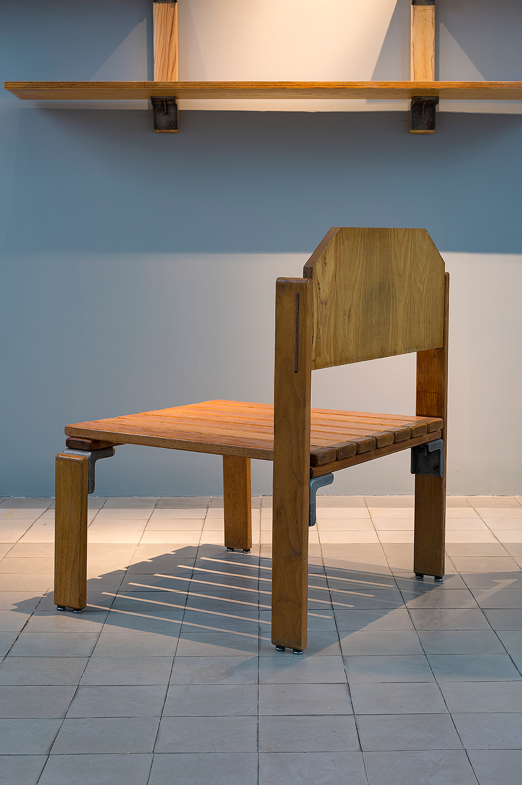 Candilis-Chauffeuse-02