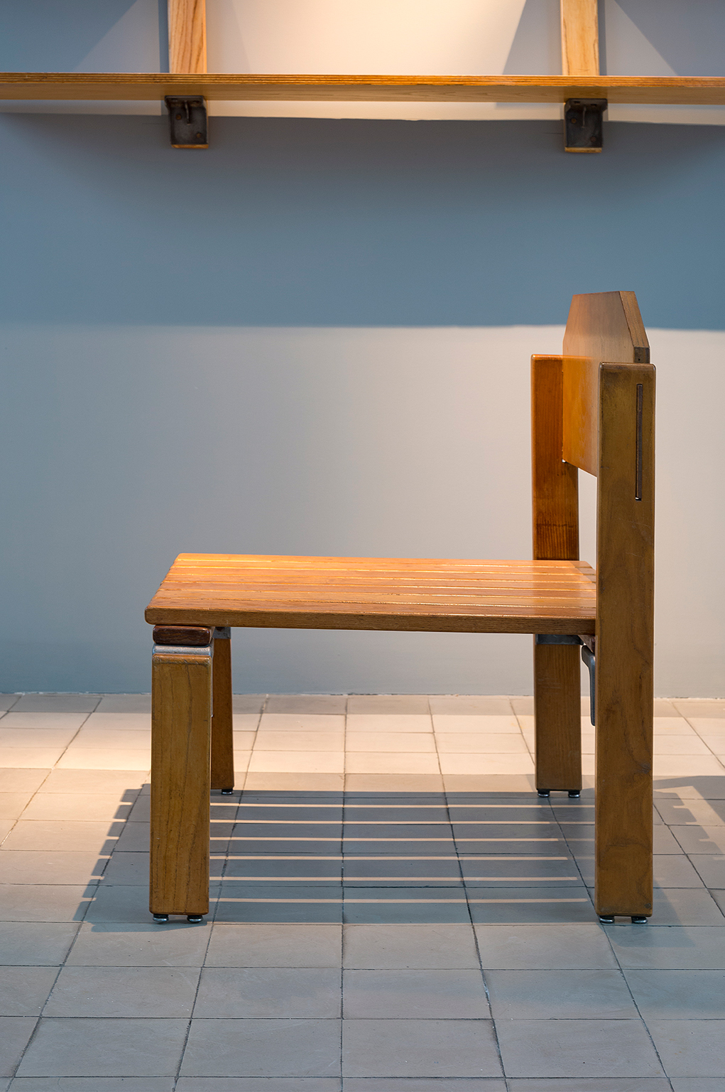 Candilis-Chauffeuse-03