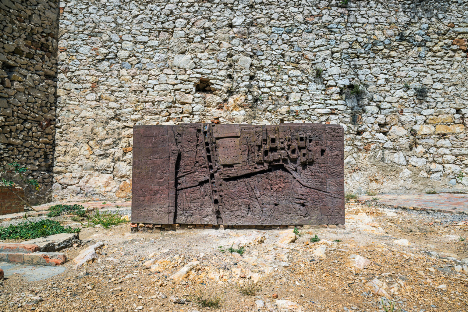 Giron mineral fragment – Jean Amado, photo 3