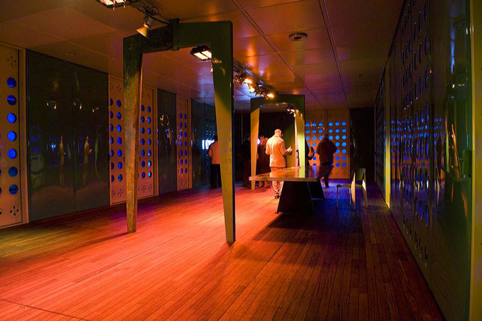 Jean-Prouve-Maison-tropicale-london-web-07