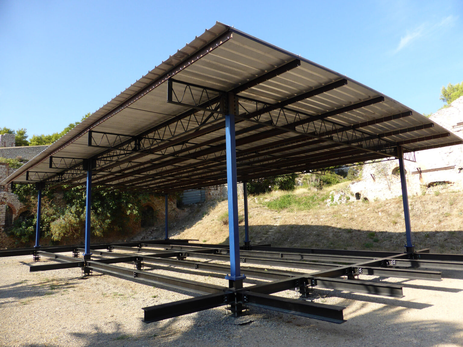Metal-Framed Tropical Habitat Prototype - Cameroon Archives 1958 – Jean Prouvé, photo 10
