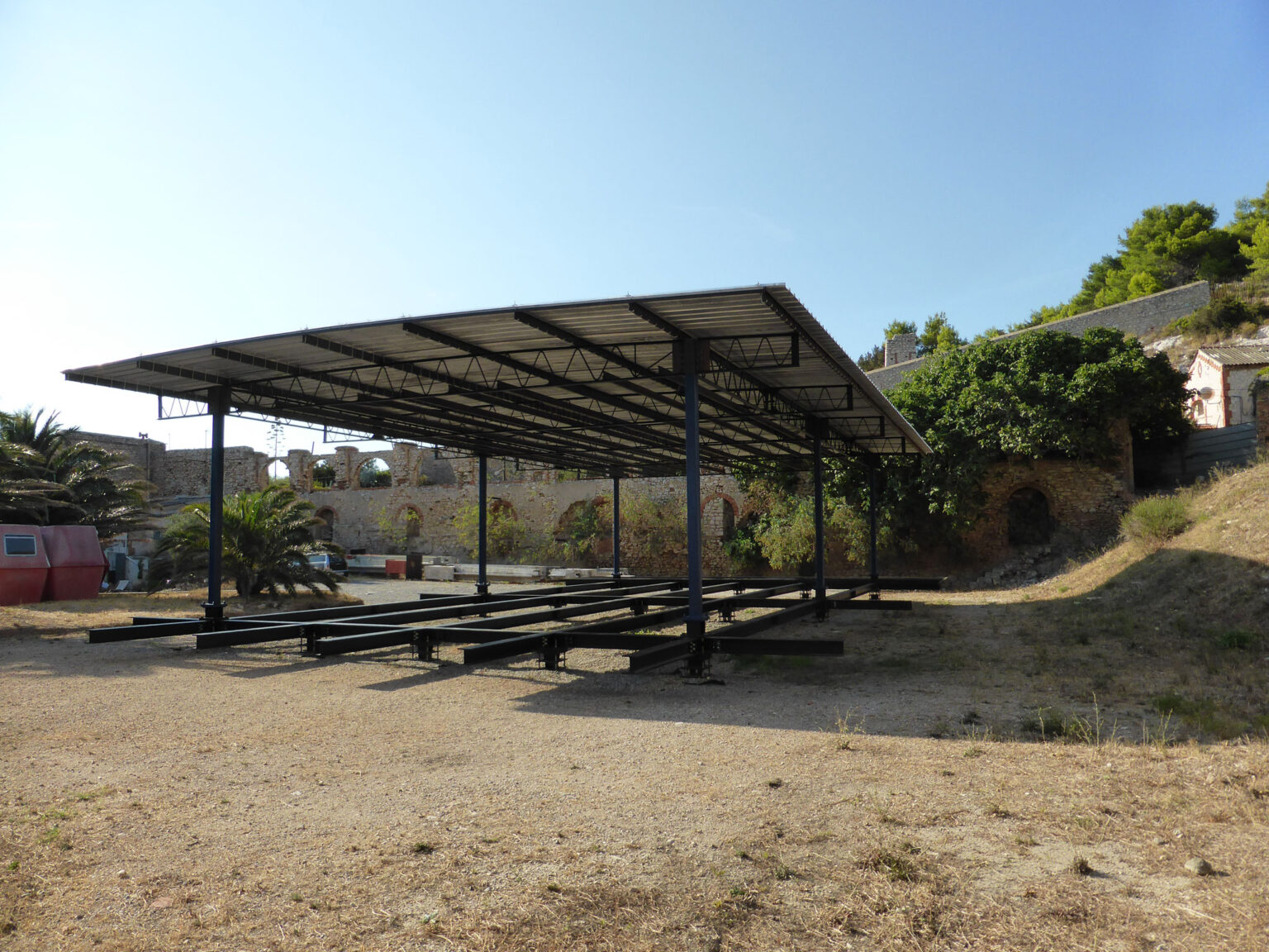 Metal-Framed Tropical Habitat Prototype - Cameroon Archives 1958 – Jean Prouvé, photo 13