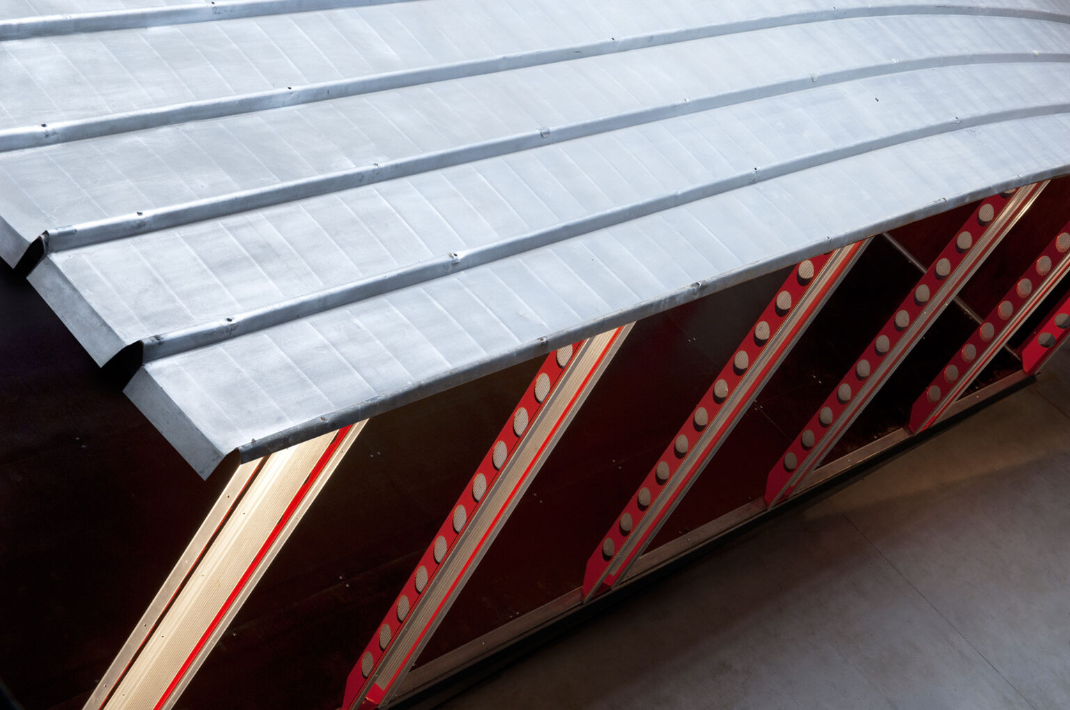 Small red nomadic structure – Jean Prouvé, photo 14