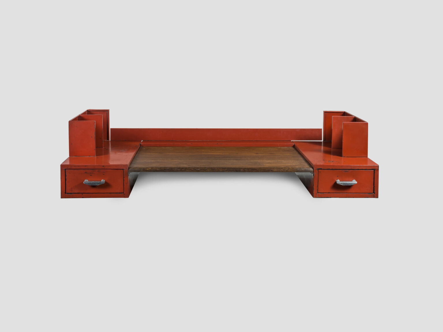 Suspended desk – Jean Prouvé, photo 3