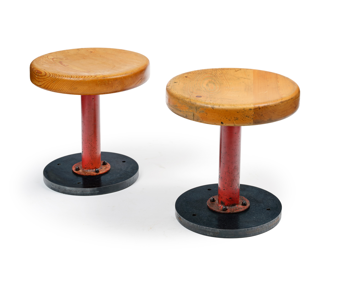 Perriand-stool-02-b