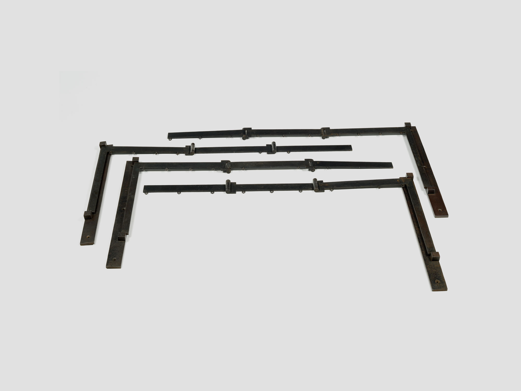 Pierre-Chareau-Tringles-001