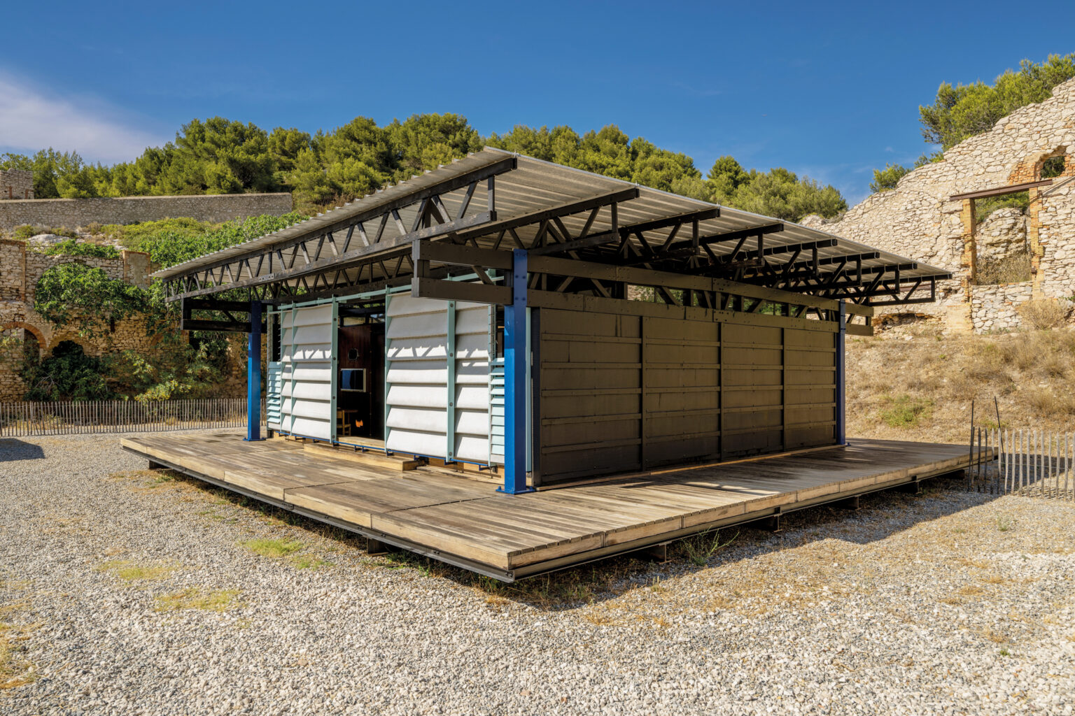 Habitat tropical standard à charpente bois – Jean Prouvé, photo 11
