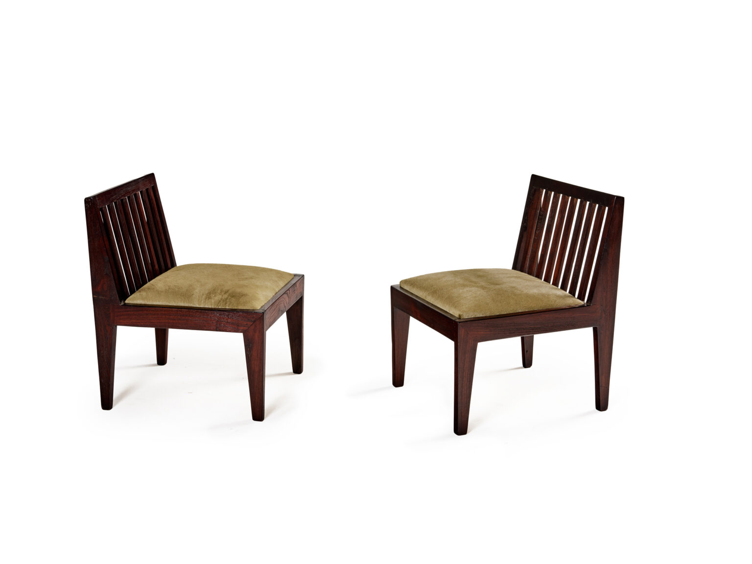 Low Armchair PJ-SI-18-A – Pierre Jeanneret, photo 1